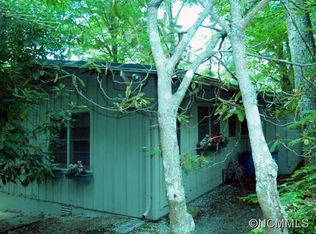 208 Wolf Ridge Rd, Lake Toxaway, NC 28747