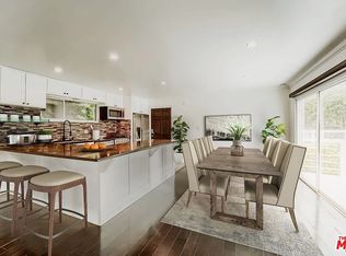 6121 Glen Holly St #1/2, Los Angeles, CA 90068