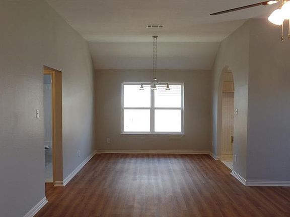 5th image of 418 Kylie Ln