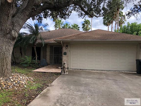 2nd image of 1932 Tangerine Dr