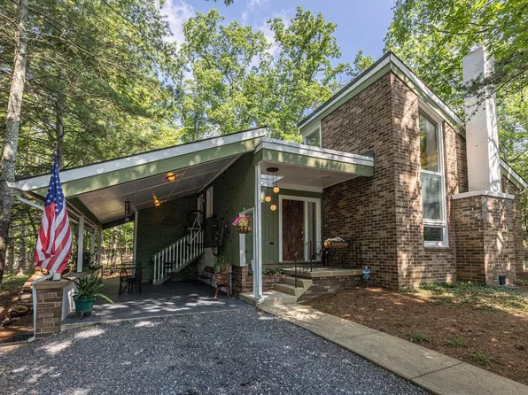 138 Hartman Ct, McGaheysville, VA 22840