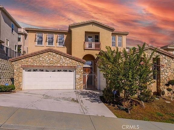 3rd image of 883 Holladay Way
