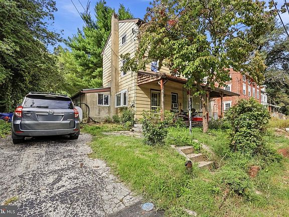 2nd image of 361 Parkmount Rd