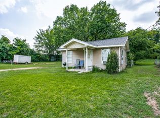 1501 Redbud Ln, Irving, TX 75061