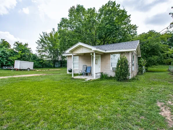 1501 Redbud Ln, Irving, TX 75061