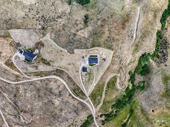 34 Deirdre Ln, Horseshoe Bend, ID 83629