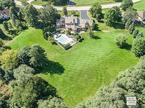 3rd image of 36W268 McKay Dr