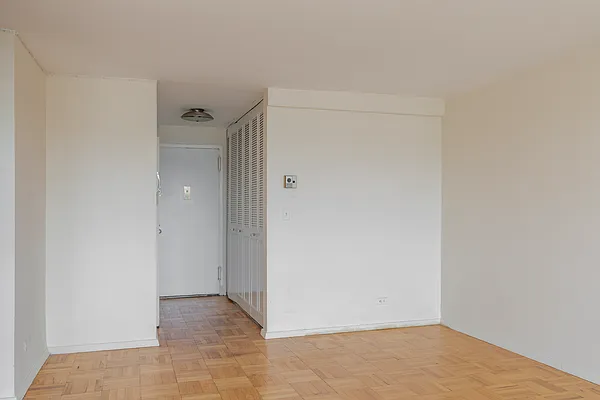 Sold by Keller Williams Realty Landmark | media 40