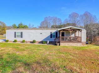 739 E Fleming Farm Dr, Inman, SC 29349