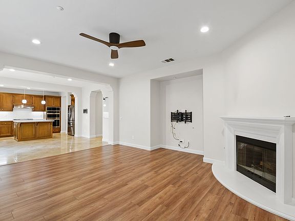 4th image of 16689 Quail Hollow Way