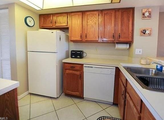 4th image of 4263 Bay Beach Ln APT 313