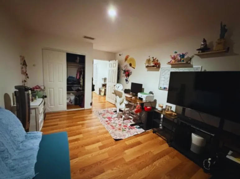 2 bed, $1,600 — Photo 2