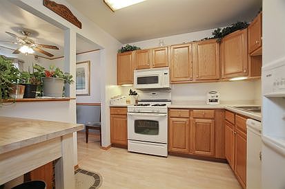 4th image of 7050 Newport Dr 101 #101