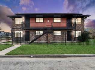 1320 Griffin St APT 4, Houston, TX 77009