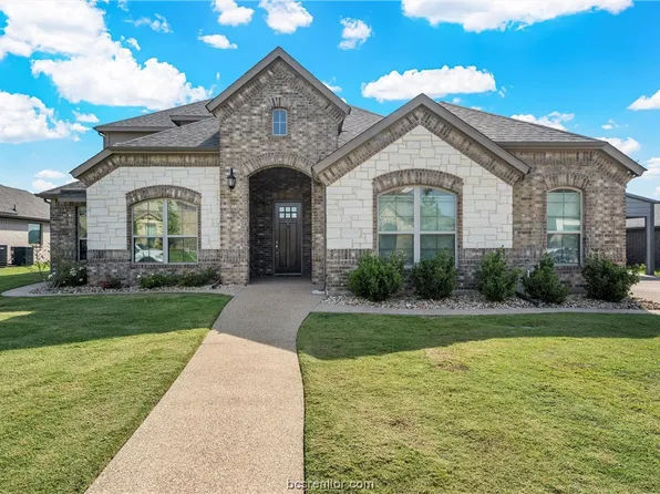 1074 Hesselridge Dr, Hewitt, TX 76643