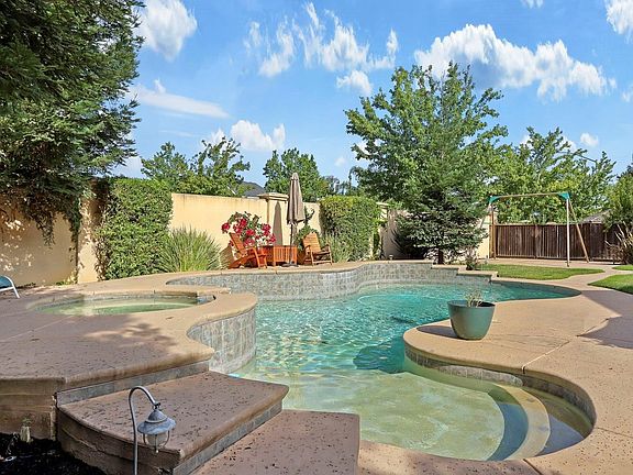 3rd image of 2637 Baigorry Ct