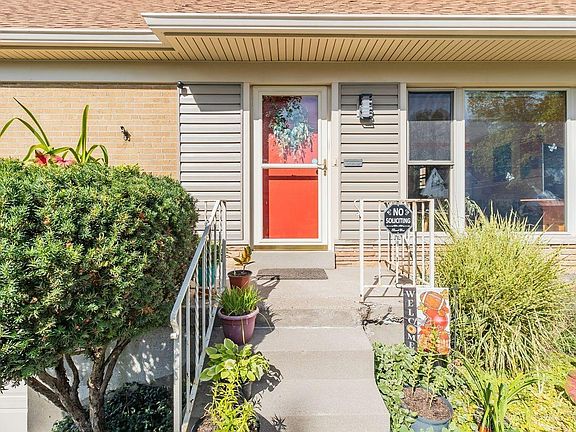 5th image of 7739 Newbedford Ave
