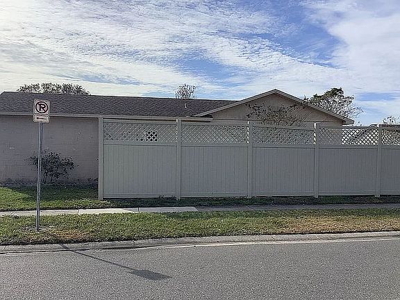 3rd image of 5604 Starbright Dr