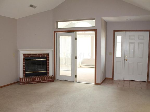 2nd image of 15 Woodberry Dr