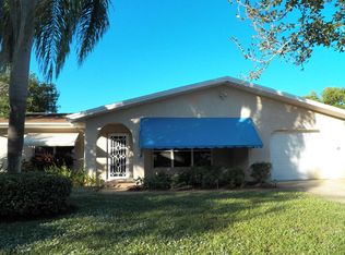 907 SE Belfast Ave, Pt Saint Lucie, FL 34953