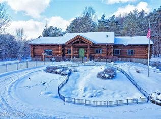 4340 Lahring Rd, Holly, MI 48442