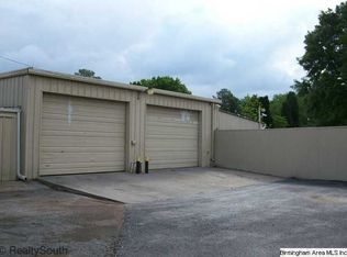 1327 Eastern Valley Rd, Bessemer, AL 35020