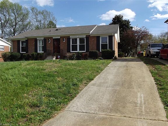 3rd image of 2512 Dunnhill Dr