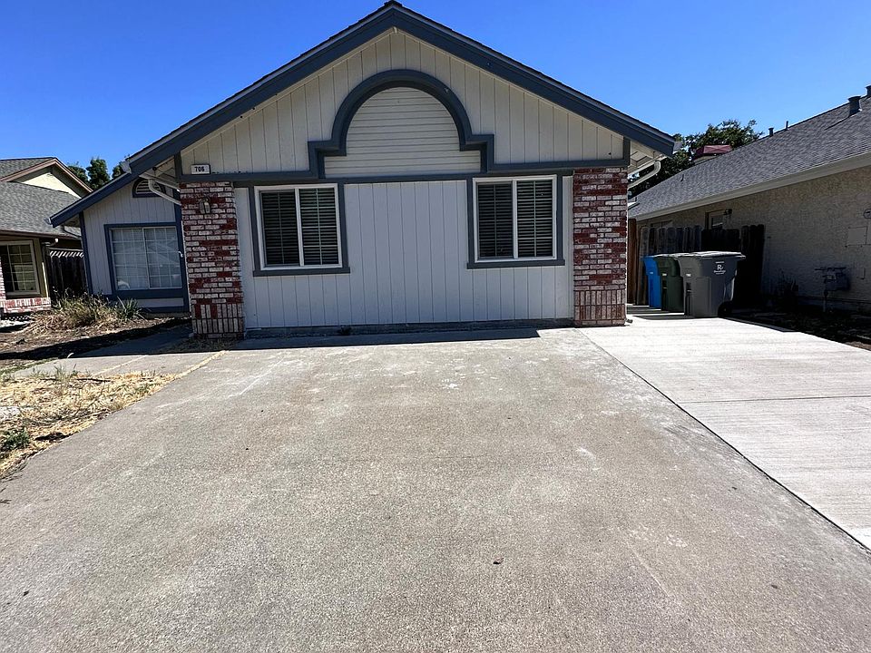 1st image of 706 Violet Ln #A