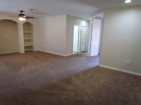 3rd image of 5035 Fairways Cir APT 206