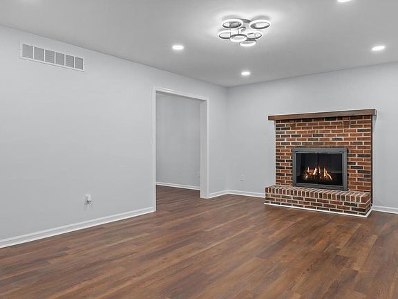 5th image of 5625 Cricket Ln