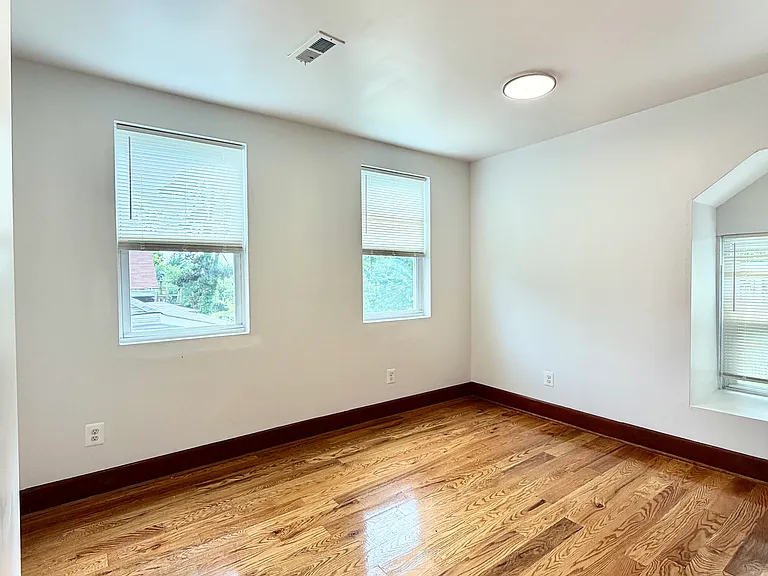 3304 N Hilton St #E — Photo 17