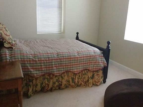 Gueest Bedroom with Queen