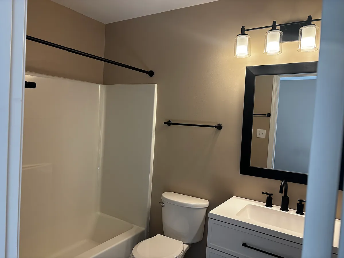 Building Photo - 8517 Kangaroo Ct