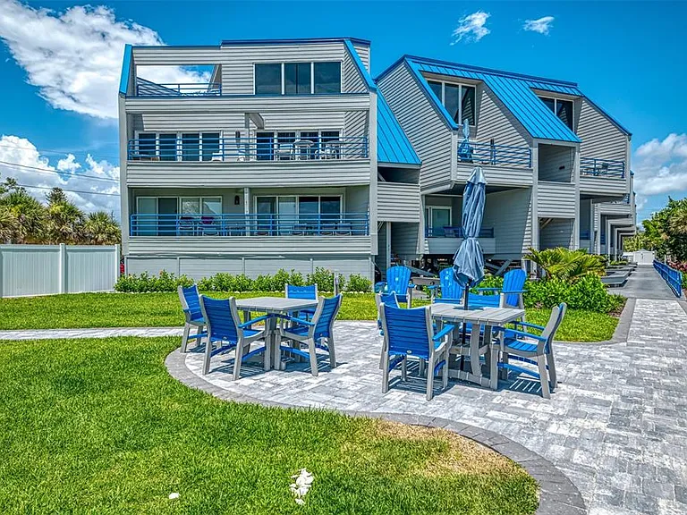 2400 N Beach Rd #17 — Photo 47