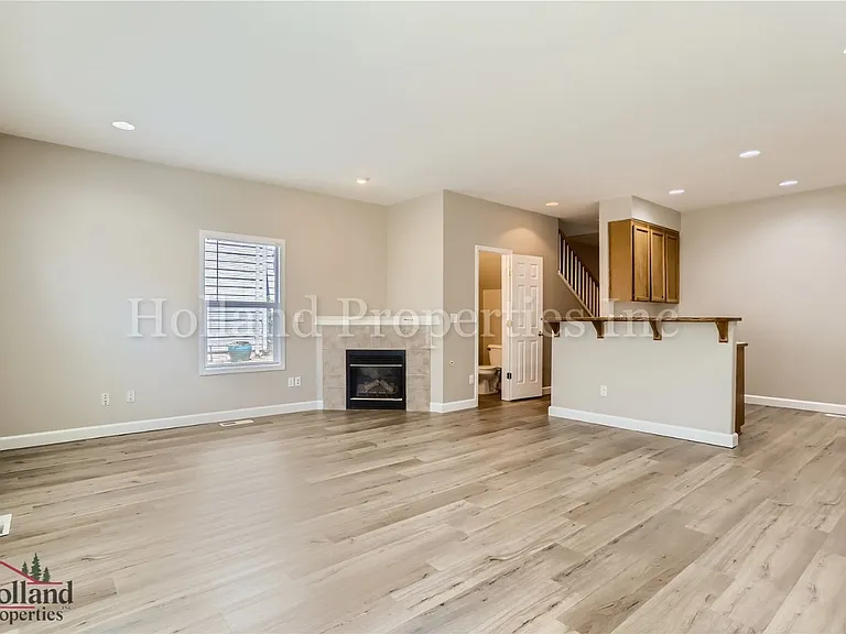 3133 NE 13th Pl — Photo 7