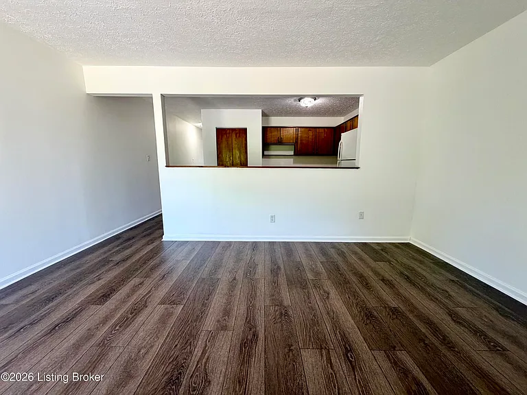 300 Faro Ct #9 — Photo 2