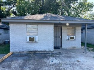 4701 Hoffman St, Houston, TX 77026