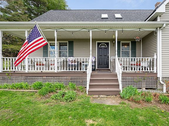 2nd image of 688 Maple Hill Road