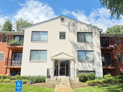 125 Driveway CLUBHOUSE H, Leesburg, VA, 20175