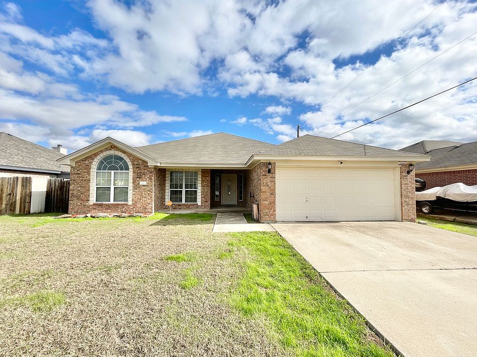1st image of 3910 Fabianna Dr