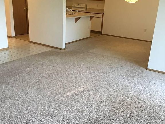 3rd image of 9903 NE 119th Ct #E