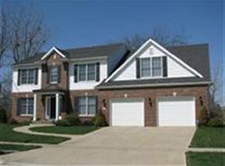 9 Tangle Oaks Ct, Bloomington, IL 61705