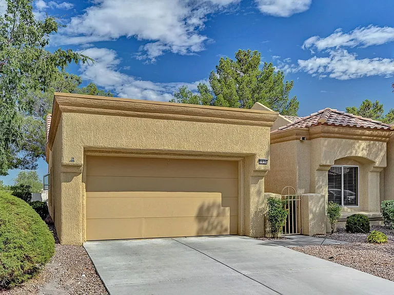 2836 Billy Casper Dr — Photo 2