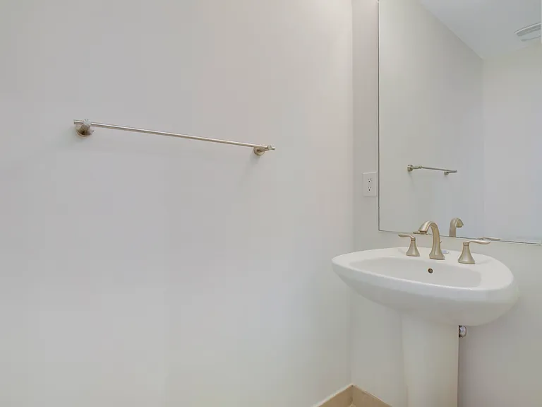 701 S Olive Ave #316 — Photo 8