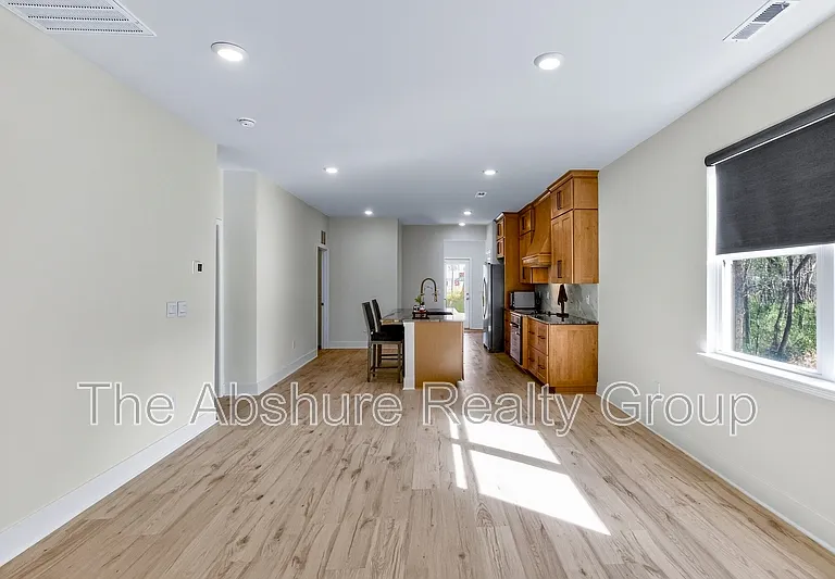 806 Dorset Stream Dr — Photo 6