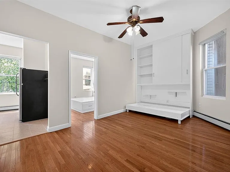 213 48th St #B3 — Photo 13
