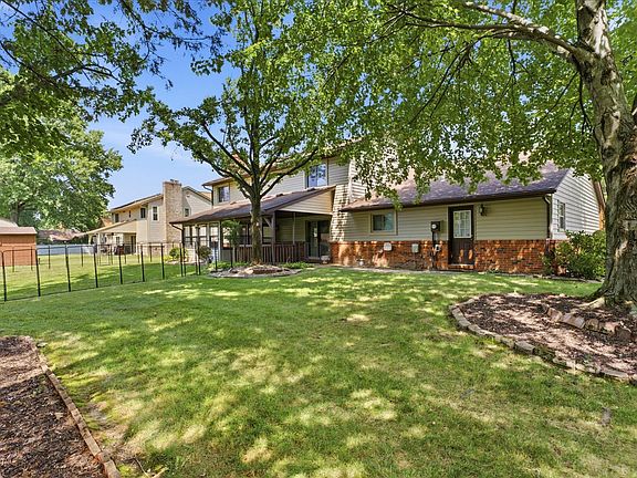 2nd image of 1017 Woodleaf Dr