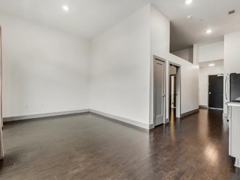 2407 8th Ave S #208 — Photo 5