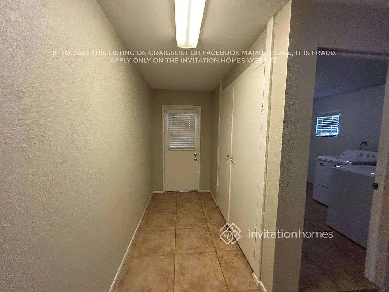 5958 W Hazelwood St Phoenix, AZ 85033 — Photo 3