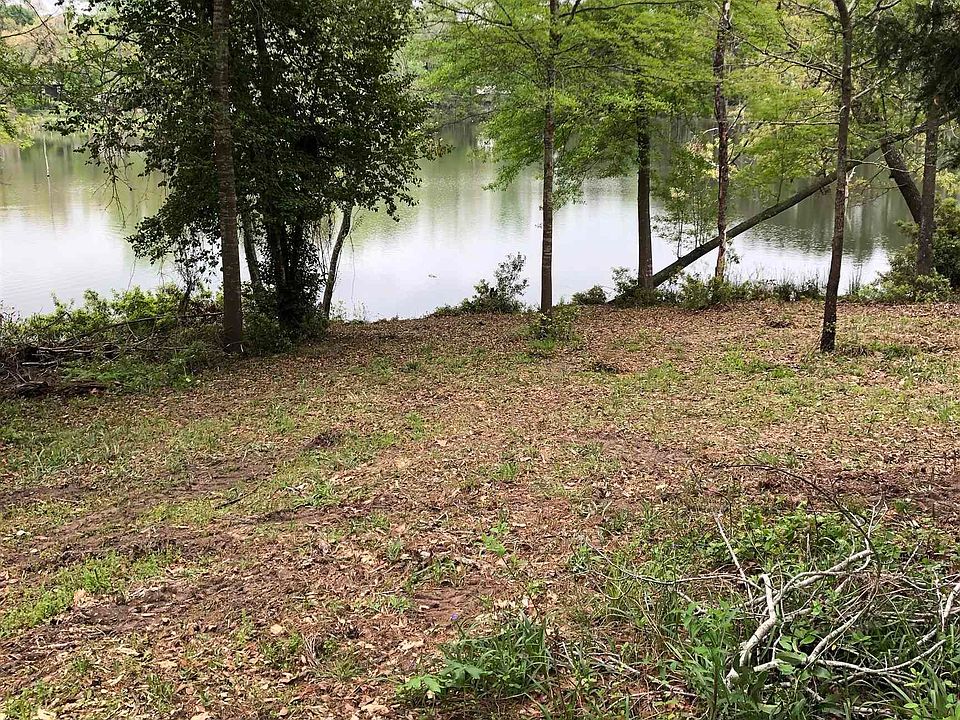 2nd image of Private Road 3352 Off Bayberry Rd